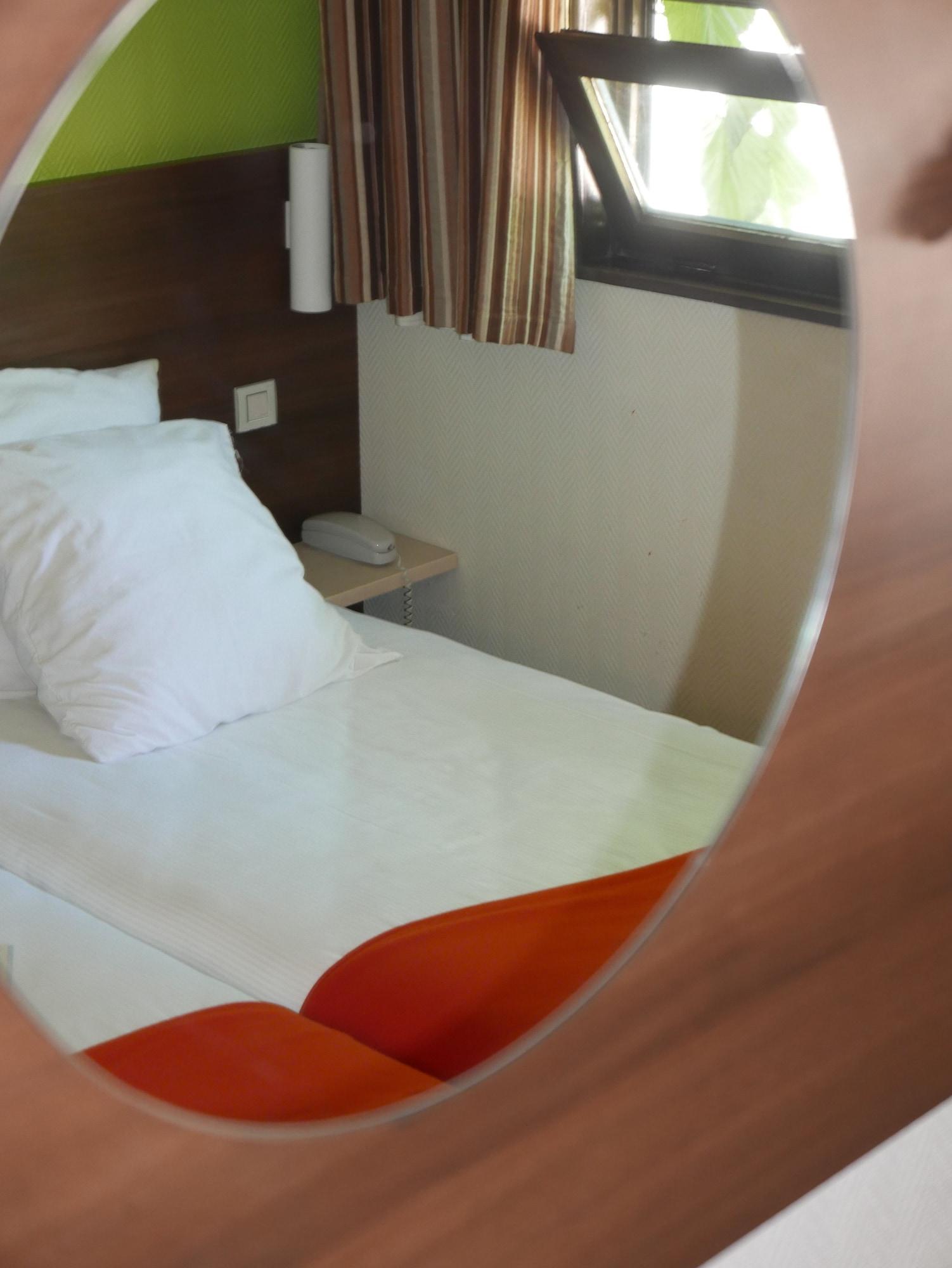Brit Hotel Lyon Eurexpo Bron Εξωτερικό φωτογραφία