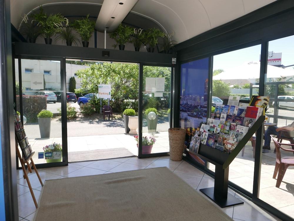 Brit Hotel Lyon Eurexpo Bron Εξωτερικό φωτογραφία